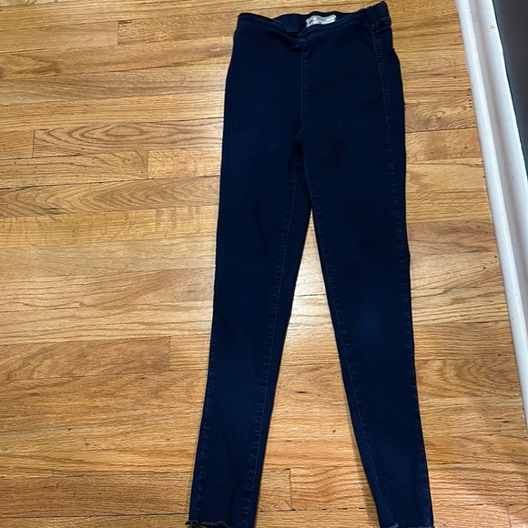 Free People pull on denim Jean legging size 24 - Picture 1 of 4